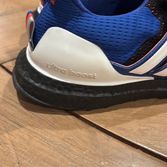 Ex. Condition! ADIDAS ULTRABOOST 2.0 Asterisk ROYAL SOLAR RED #EF2901 Size 10 - Picture 4 of 10